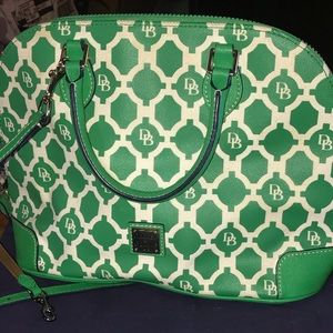 Dooney & Bourke Sanibel ZIP ZIP Bag in Green